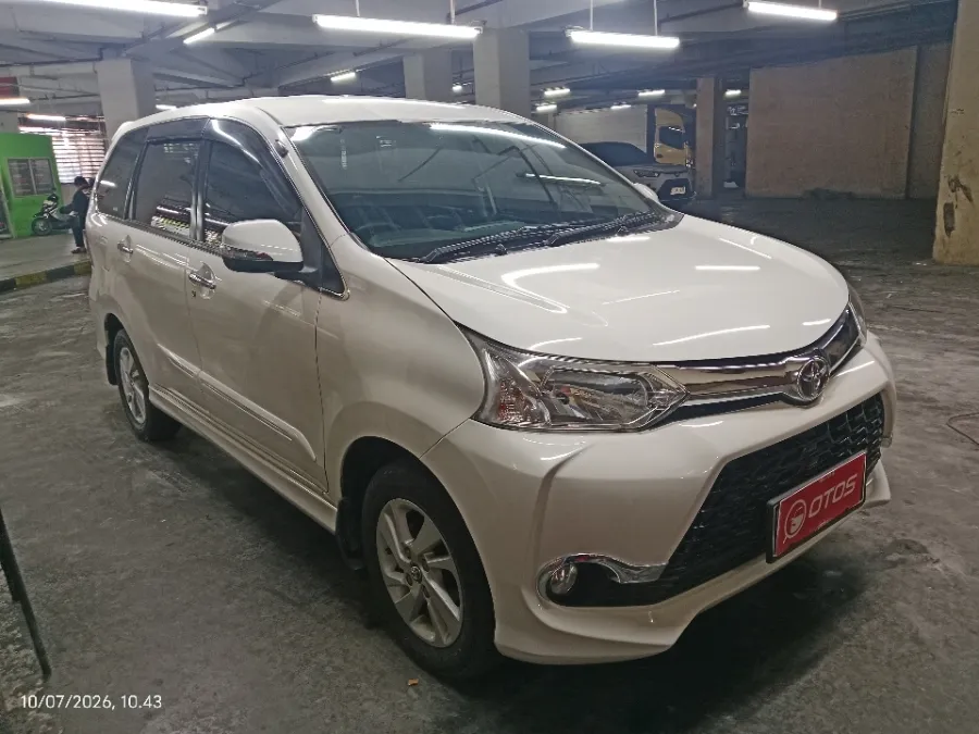 Foto Mobil Bekas Kanan Depan Toyota Avanza 1.3 Veloz tahun 2016