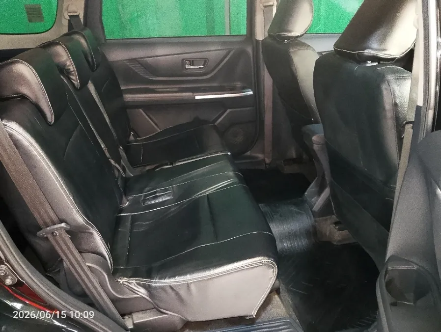 Foto Mobil Bekas Kabin Belakang Toyota Avanza 1.5 G tahun 2022