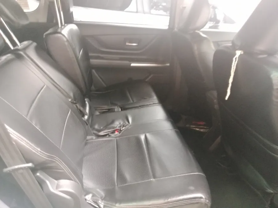 Foto Mobil Bekas Kabin Belakang Toyota Avanza 1.5 G tahun 2022
