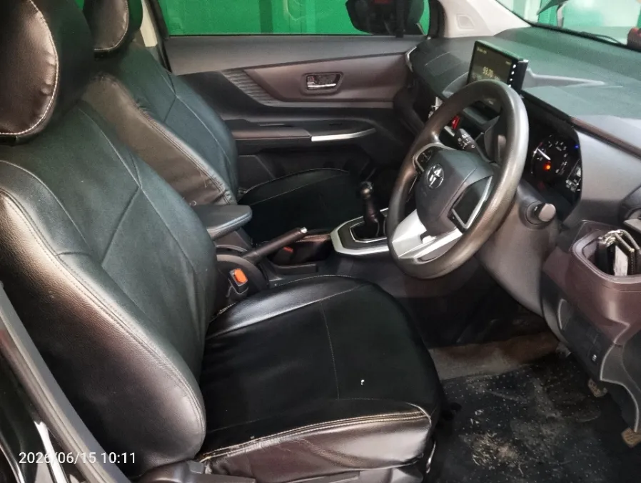 Foto Mobil Bekas Kabin Depan Toyota Avanza 1.5 G tahun 2022
