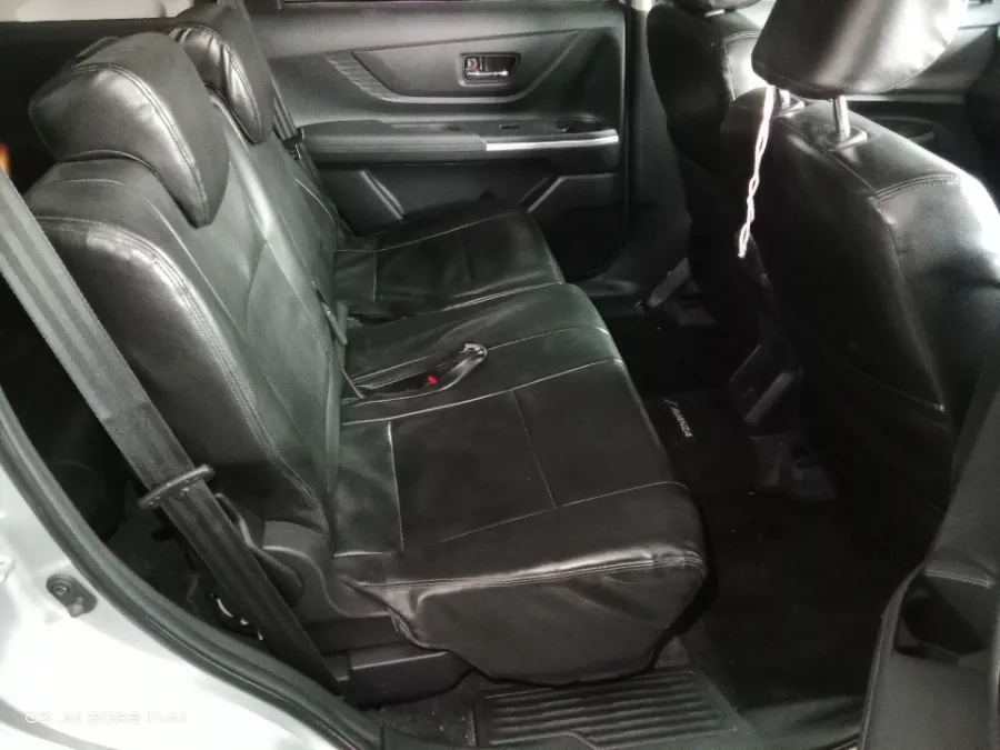 Foto Mobil Bekas Kabin Belakang Toyota Avanza 1.5 G tahun 2023