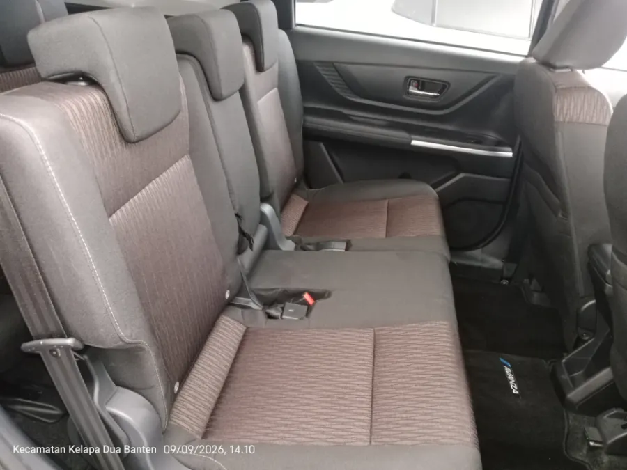 Foto Mobil Bekas Kabin Belakang Toyota Avanza 1.5 G tahun 2023
