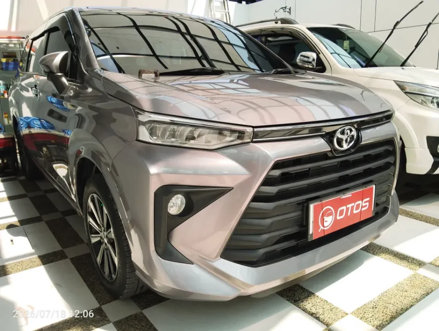 Foto Mobil Bekas Kanan Depan Toyota Avanza 1.5 G tahun 2023