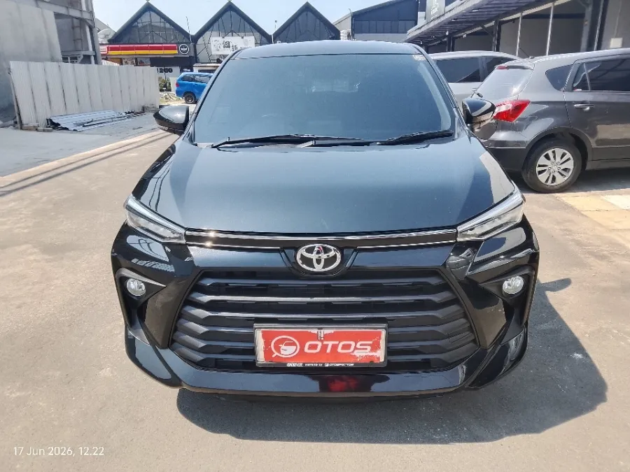 Foto Mobil Bekas Tampak Depan Toyota Avanza 1.5 G tahun 2023