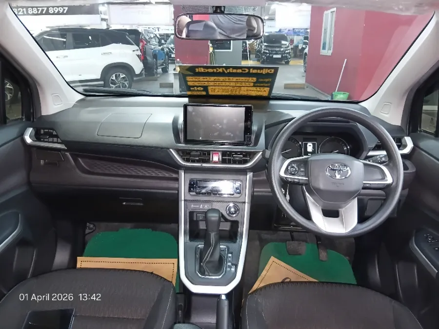 Foto Mobil Bekas Dashboard Toyota Avanza 1.5 G tahun 2024