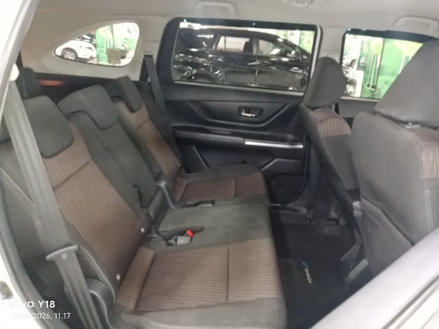 Foto Mobil Bekas Kabin Belakang Toyota Avanza 1.5 G tahun 2024