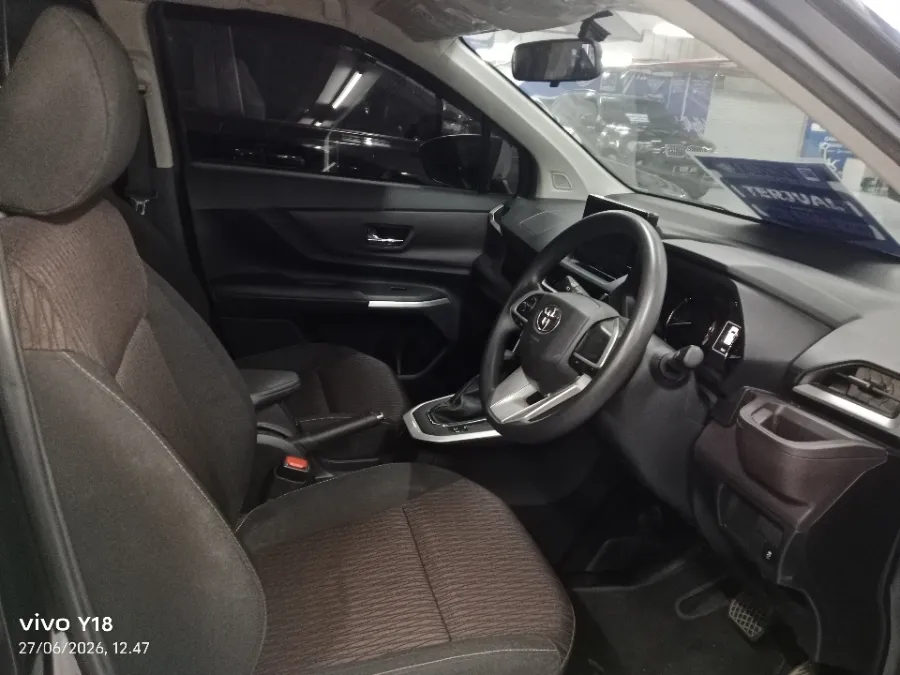 Foto Mobil Bekas Kabin Depan Toyota Avanza 1.5 G tahun 2024