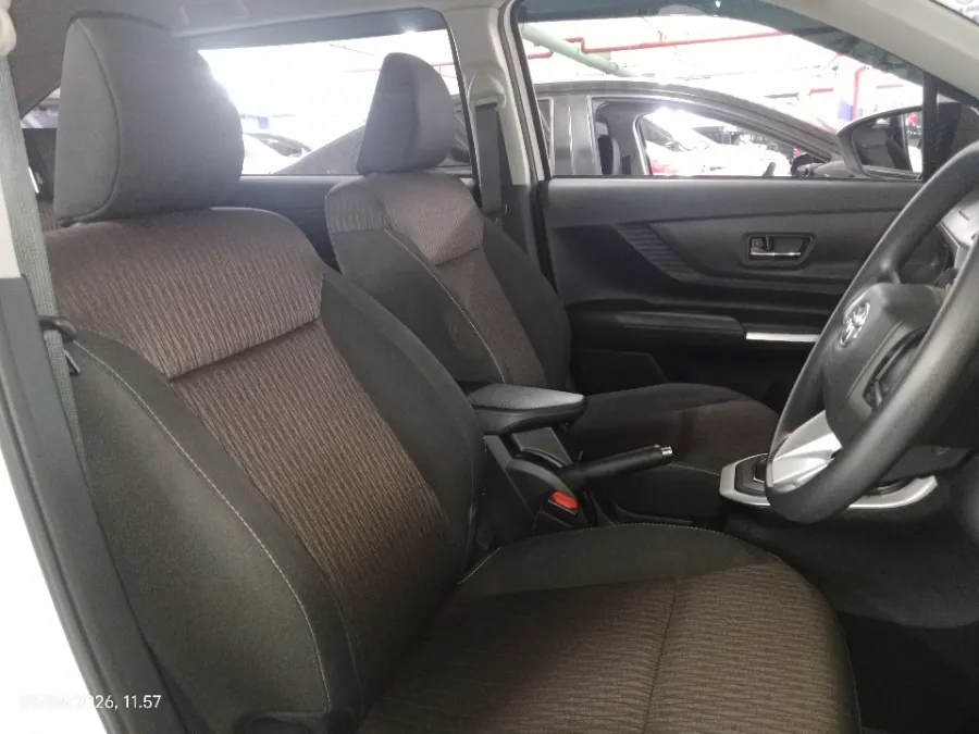 Foto Mobil Bekas Kabin Depan Toyota Avanza 1.5 G tahun 2024