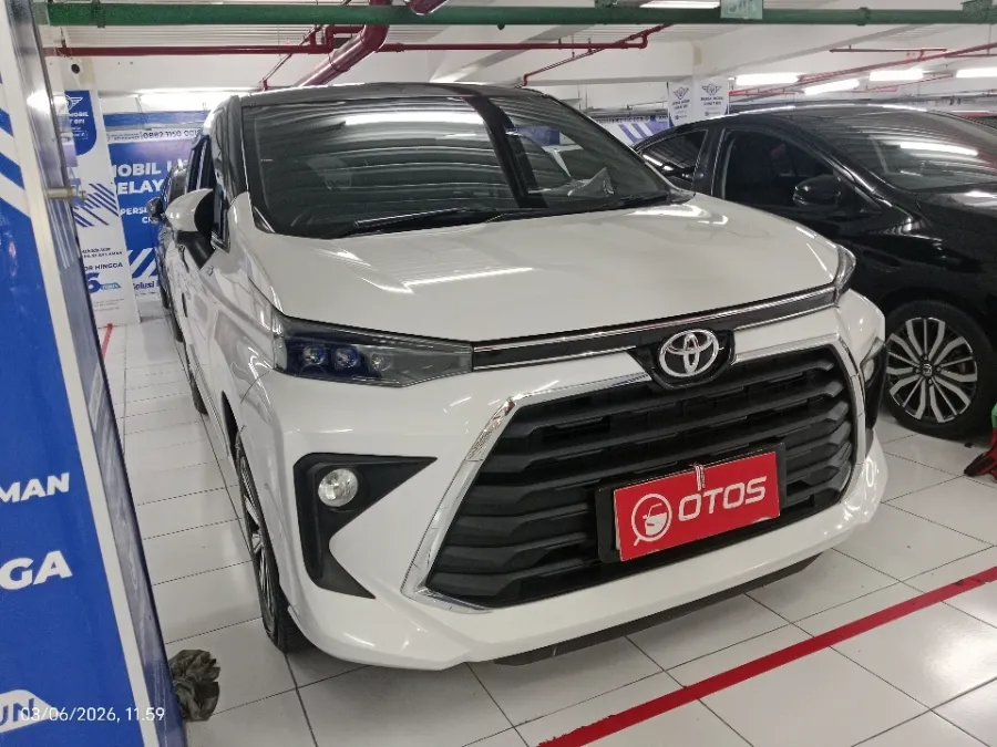 Foto Mobil Bekas Kanan Depan Toyota Avanza 1.5 G tahun 2024