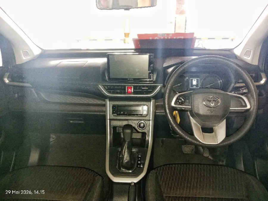 Foto Mobil Bekas Dashboard Toyota Avanza 1.5 G Luxury tahun 2021