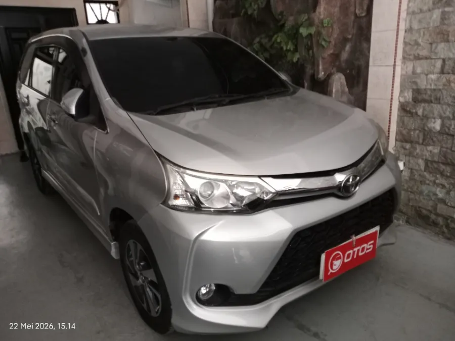 Foto Mobil Bekas Kanan Depan Toyota Avanza 1.5 Veloz tahun 2016