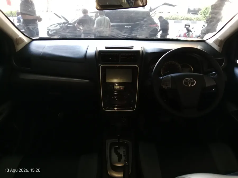 Foto Mobil Bekas Dashboard Toyota Avanza 1.5 Veloz tahun 2019