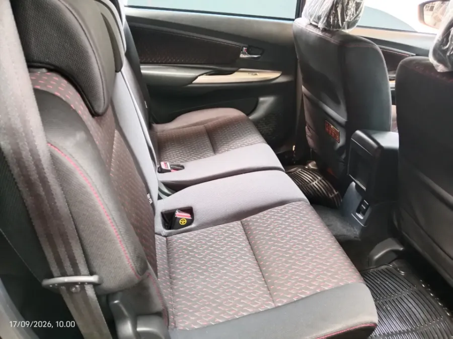 Foto Mobil Bekas Kabin Belakang Toyota Avanza 1.5 Veloz tahun 2019