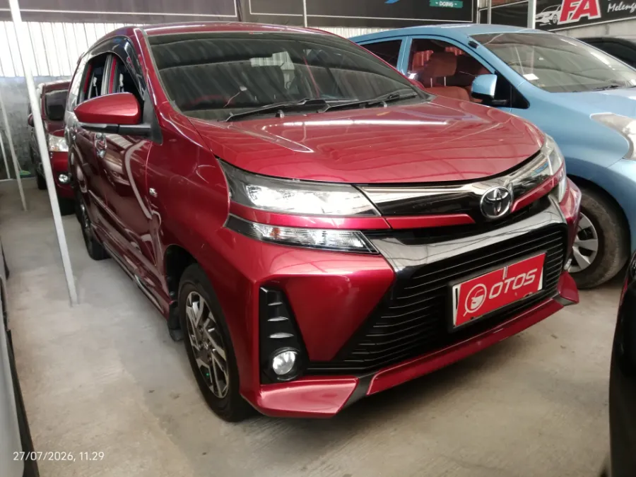 Foto Mobil Bekas Kanan Depan Toyota Avanza 1.5 Veloz tahun 2019