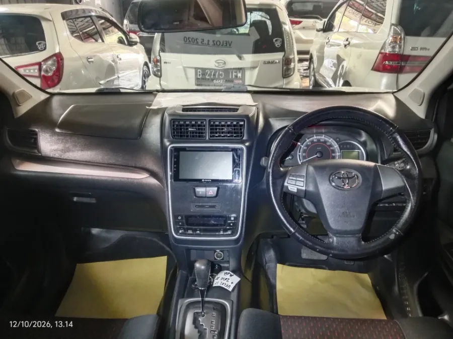 Foto Mobil Bekas Dashboard Toyota Avanza 1.5 Veloz tahun 2020