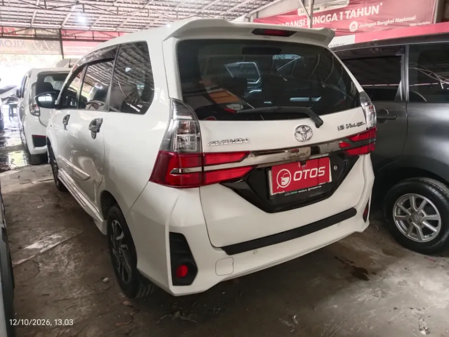 Foto Mobil Bekas Kiri Belakang Toyota Avanza 1.5 Veloz tahun 2020