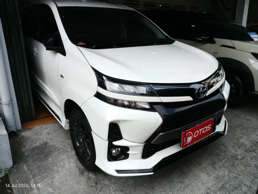 Foto Mobil Bekas Kanan Depan Toyota Avanza 1.5 Veloz tahun 2021