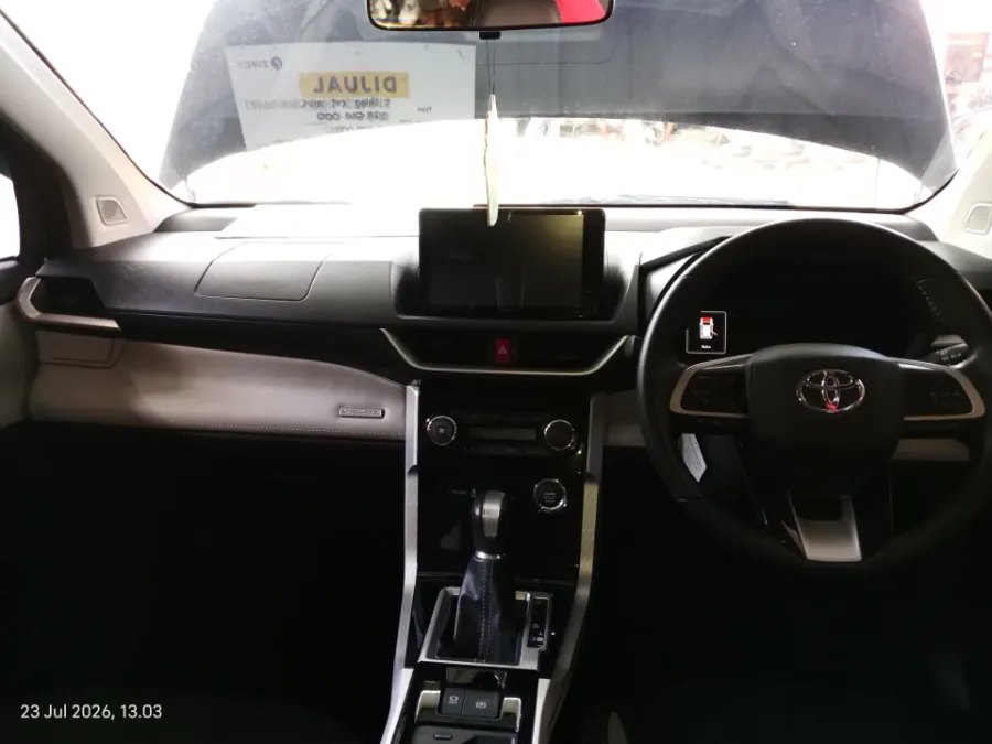 Foto Mobil Bekas Dashboard Toyota Avanza 1.5 Veloz tahun 2023