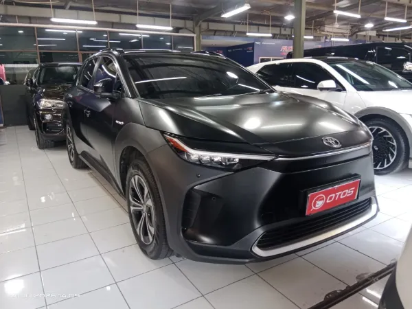 2023 Toyota BZ4X Mono Tone - Foto 1 dari 5