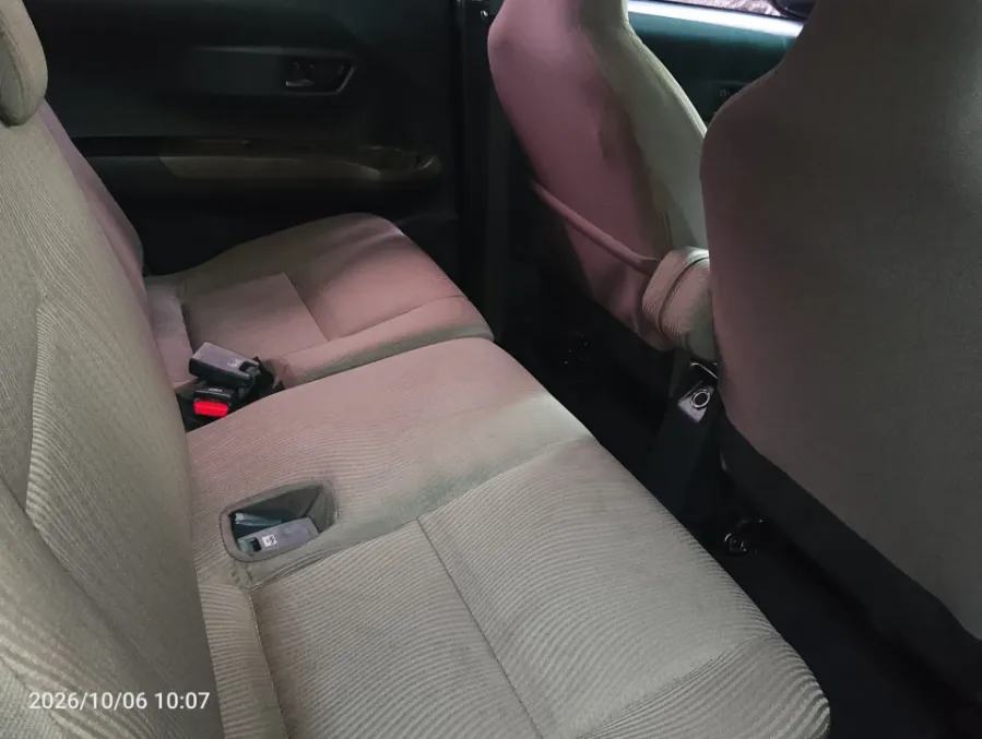 Foto Mobil Bekas Kabin Belakang Toyota Calya 1.2 E tahun 2017