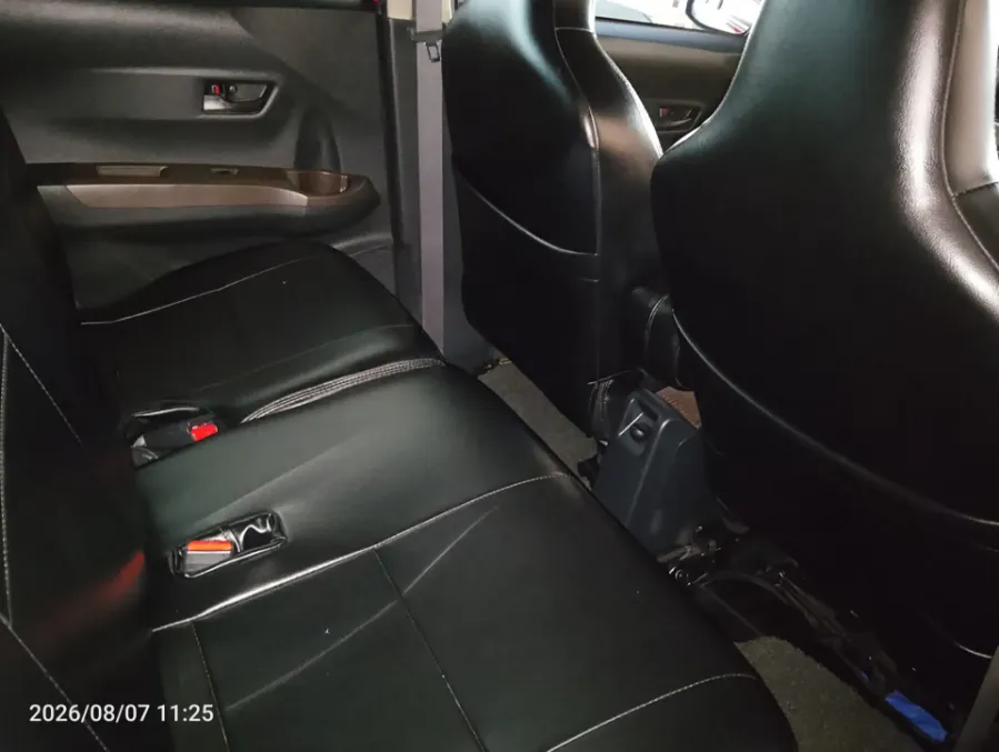 Foto Mobil Bekas Kabin Belakang Toyota Calya 1.2 E tahun 2019