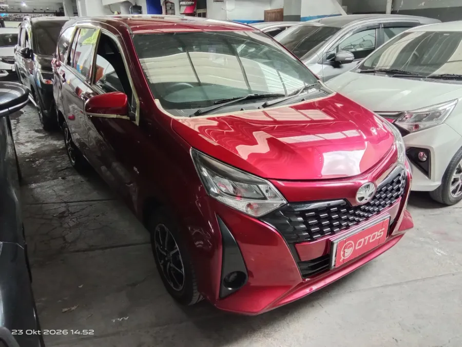 Foto Mobil Bekas Kanan Depan Toyota Calya 1.2 E tahun 2024