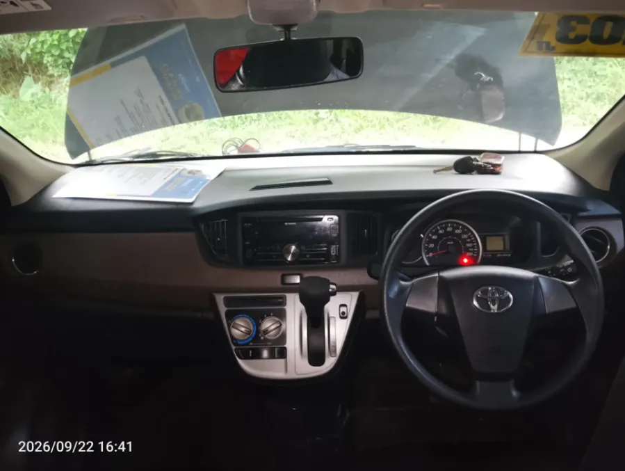 Foto Mobil Bekas Dashboard Toyota Calya 1.2 G tahun 2016