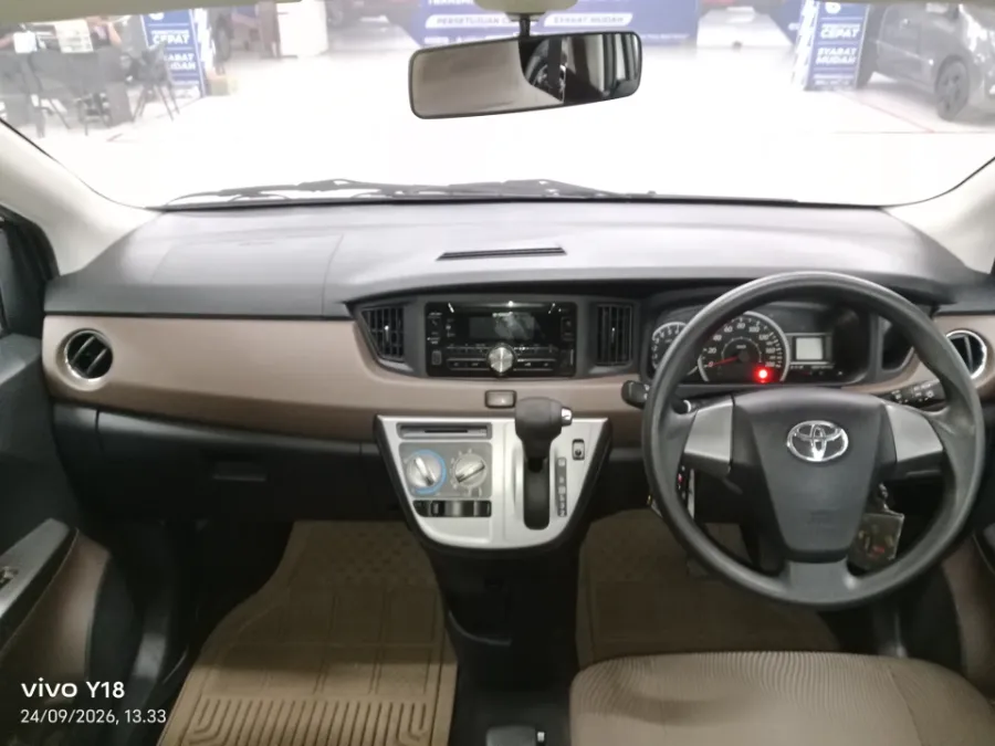 Foto Mobil Bekas Dashboard Toyota Calya 1.2 G tahun 2016