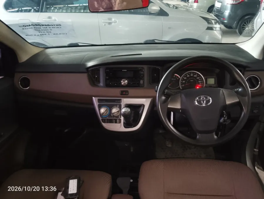 Foto Mobil Bekas Dashboard Toyota Calya 1.2 G tahun 2016