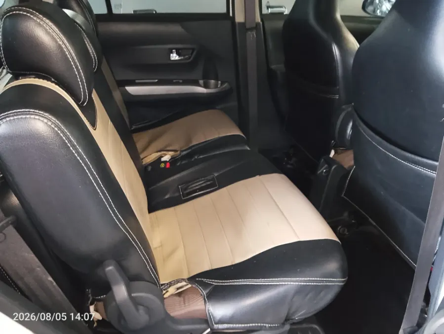 Foto Mobil Bekas Kabin Belakang Toyota Calya 1.2 G tahun 2016