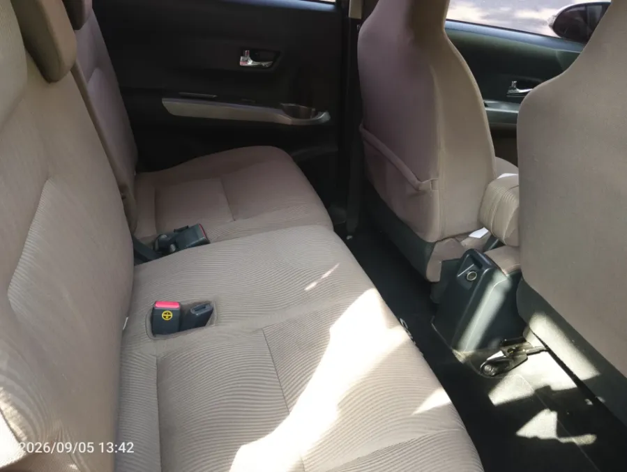 Foto Mobil Bekas Kabin Belakang Toyota Calya 1.2 G tahun 2016