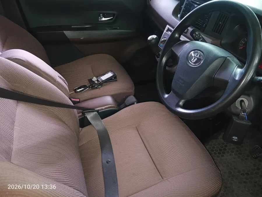 Foto Mobil Bekas Kabin Depan Toyota Calya 1.2 G tahun 2016