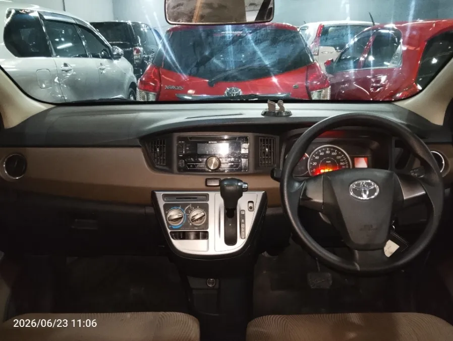 Foto Mobil Bekas Dashboard Toyota Calya 1.2 G tahun 2017