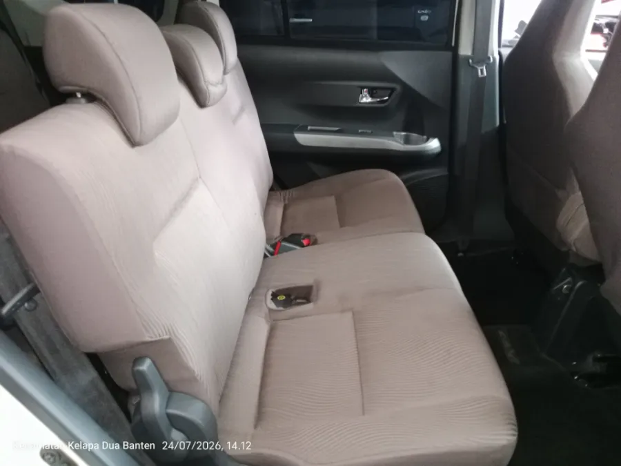 Foto Mobil Bekas Kabin Belakang Toyota Calya 1.2 G tahun 2017