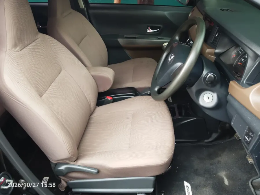 Foto Mobil Bekas Kabin Depan Toyota Calya 1.2 G tahun 2017