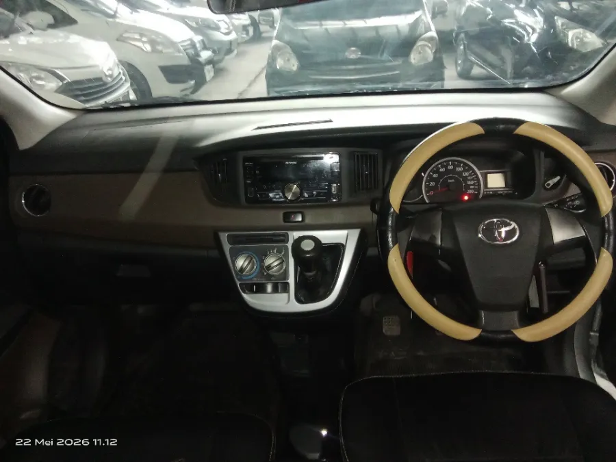 Foto Mobil Bekas Dashboard Toyota Calya 1.2 G tahun 2018