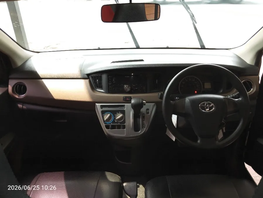 Foto Mobil Bekas Dashboard Toyota Calya 1.2 G tahun 2018