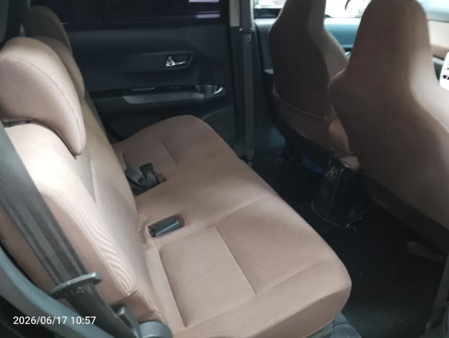 Foto Mobil Bekas Kabin Belakang Toyota Calya 1.2 G tahun 2018