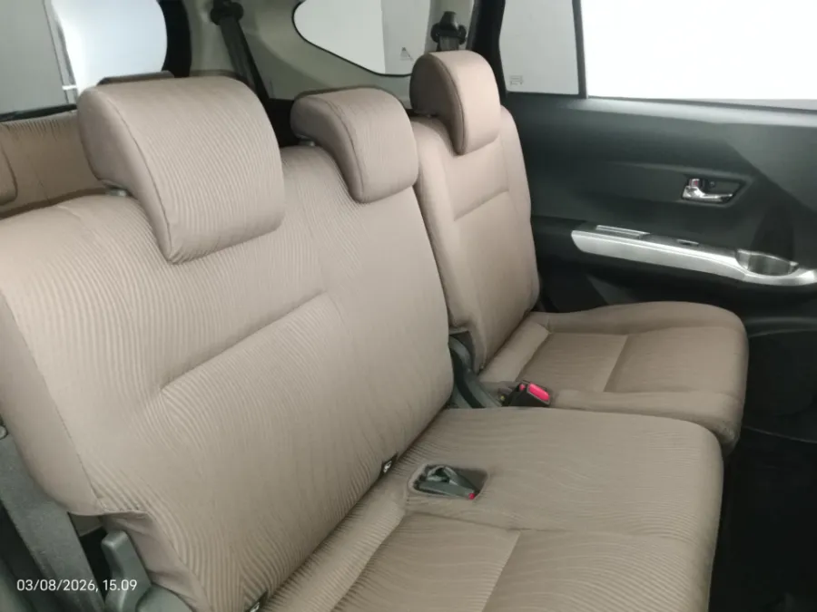 Foto Mobil Bekas Kabin Belakang Toyota Calya 1.2 G tahun 2018