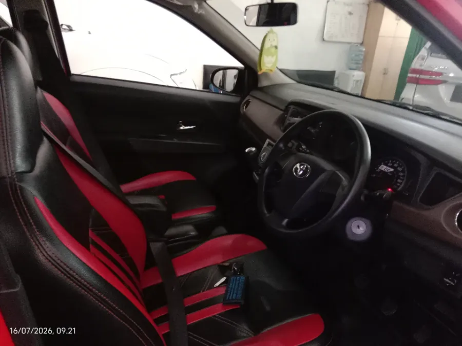 Foto Mobil Bekas Kabin Depan Toyota Calya 1.2 G tahun 2018
