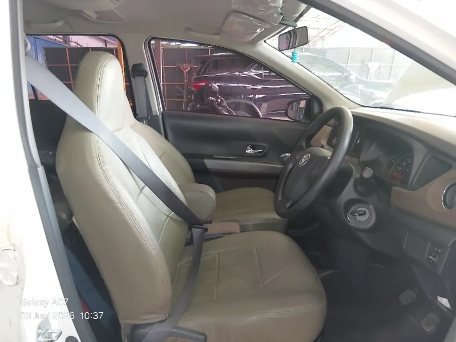 Foto Mobil Bekas Kabin Depan Toyota Calya 1.2 G tahun 2018