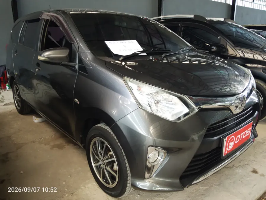 Foto Mobil Bekas Kanan Depan Toyota Calya 1.2 G tahun 2018