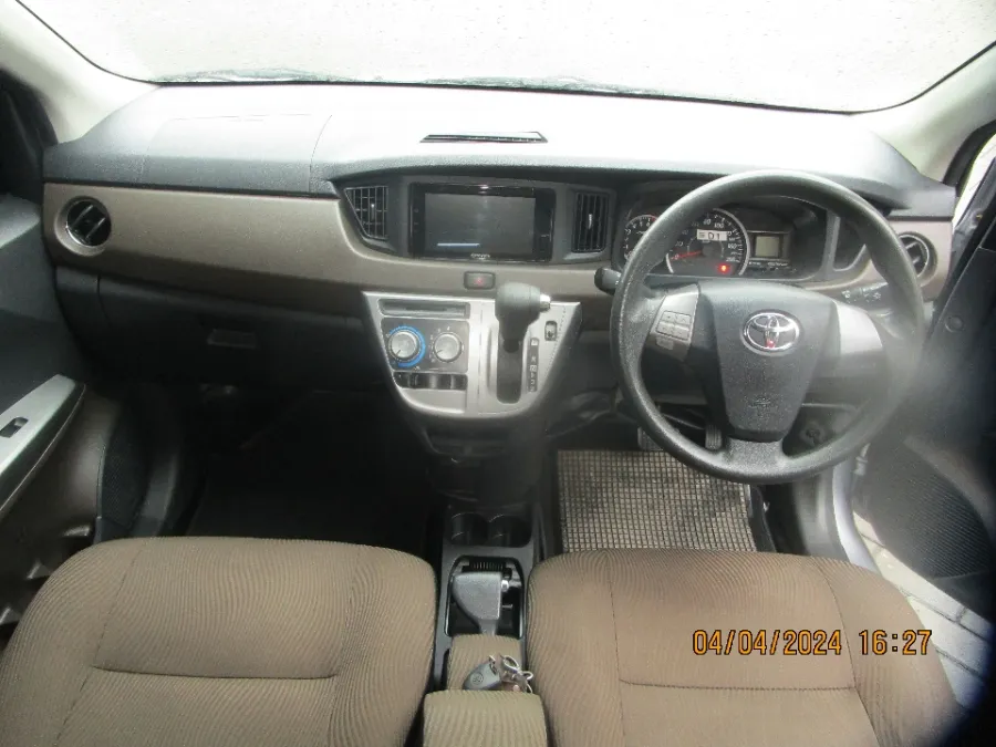 Foto Mobil Bekas Dashboard Toyota Calya 1.2 G tahun 2019