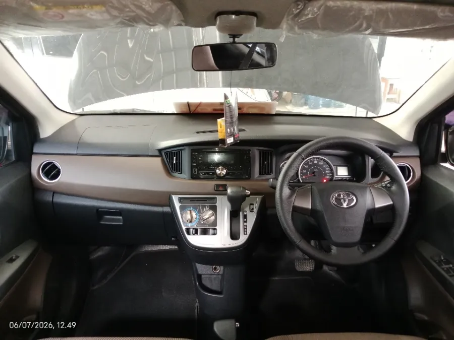 Foto Mobil Bekas Dashboard Toyota Calya 1.2 G tahun 2019