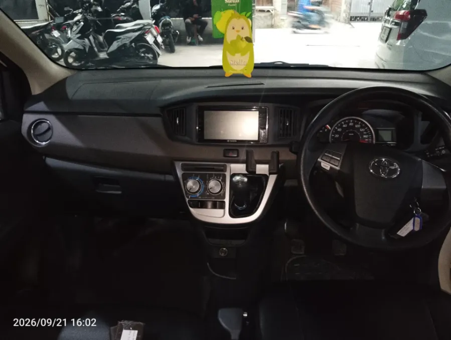 Foto Mobil Bekas Dashboard Toyota Calya 1.2 G tahun 2019