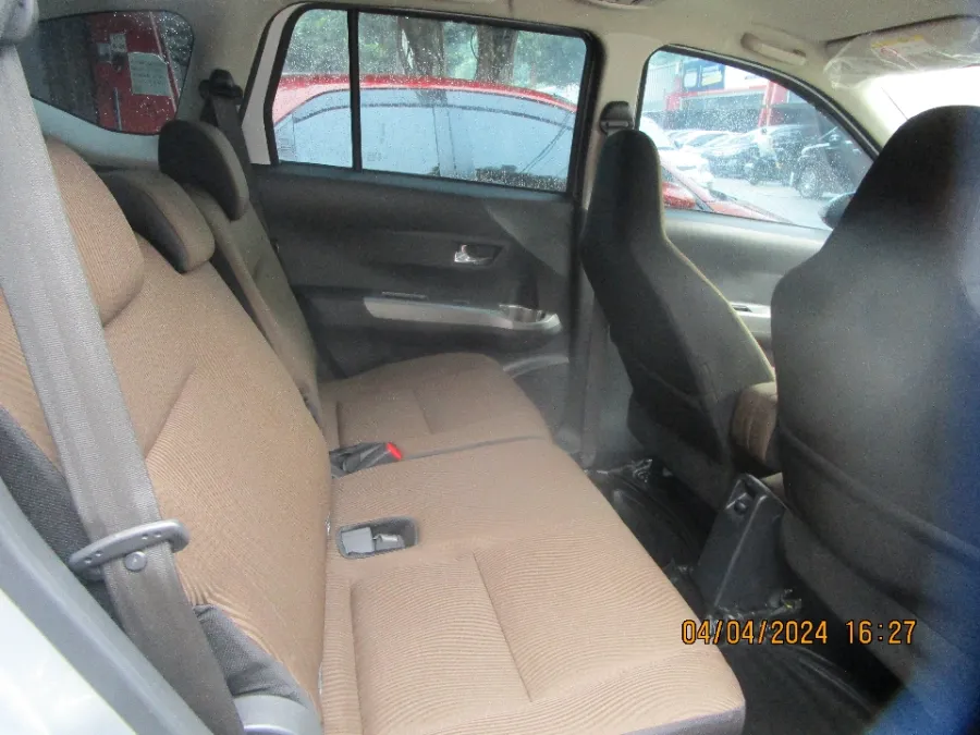 Foto Mobil Bekas Kabin Belakang Toyota Calya 1.2 G tahun 2019