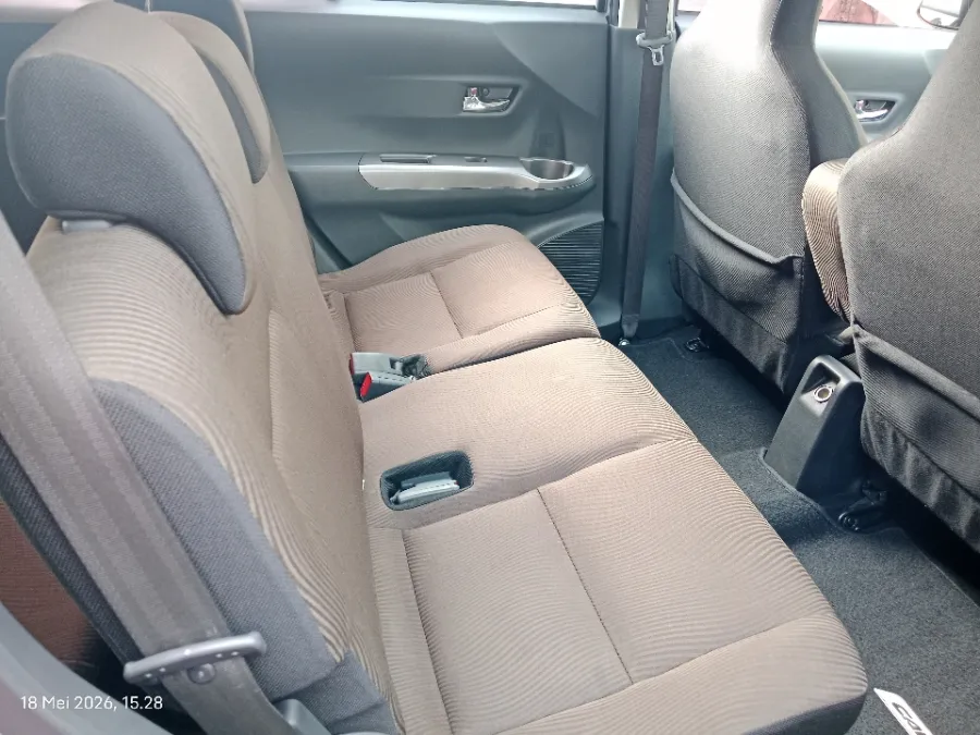 Foto Mobil Bekas Kabin Belakang Toyota Calya 1.2 G tahun 2019