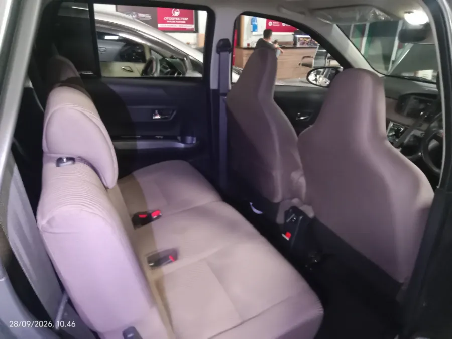 Foto Mobil Bekas Kabin Belakang Toyota Calya 1.2 G tahun 2019