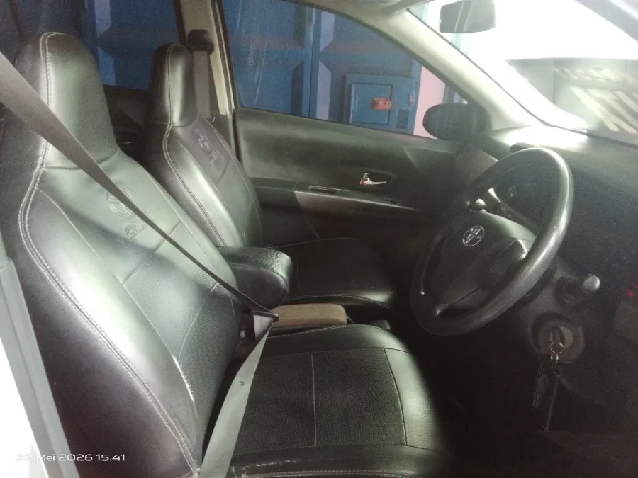 Foto Mobil Bekas Kabin Depan Toyota Calya 1.2 G tahun 2019