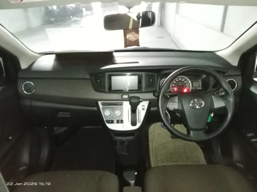 Foto Mobil Bekas Dashboard Toyota Calya 1.2 G tahun 2020